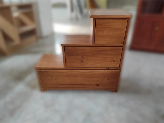 imagen de Mueble auxiliar tipo escalera