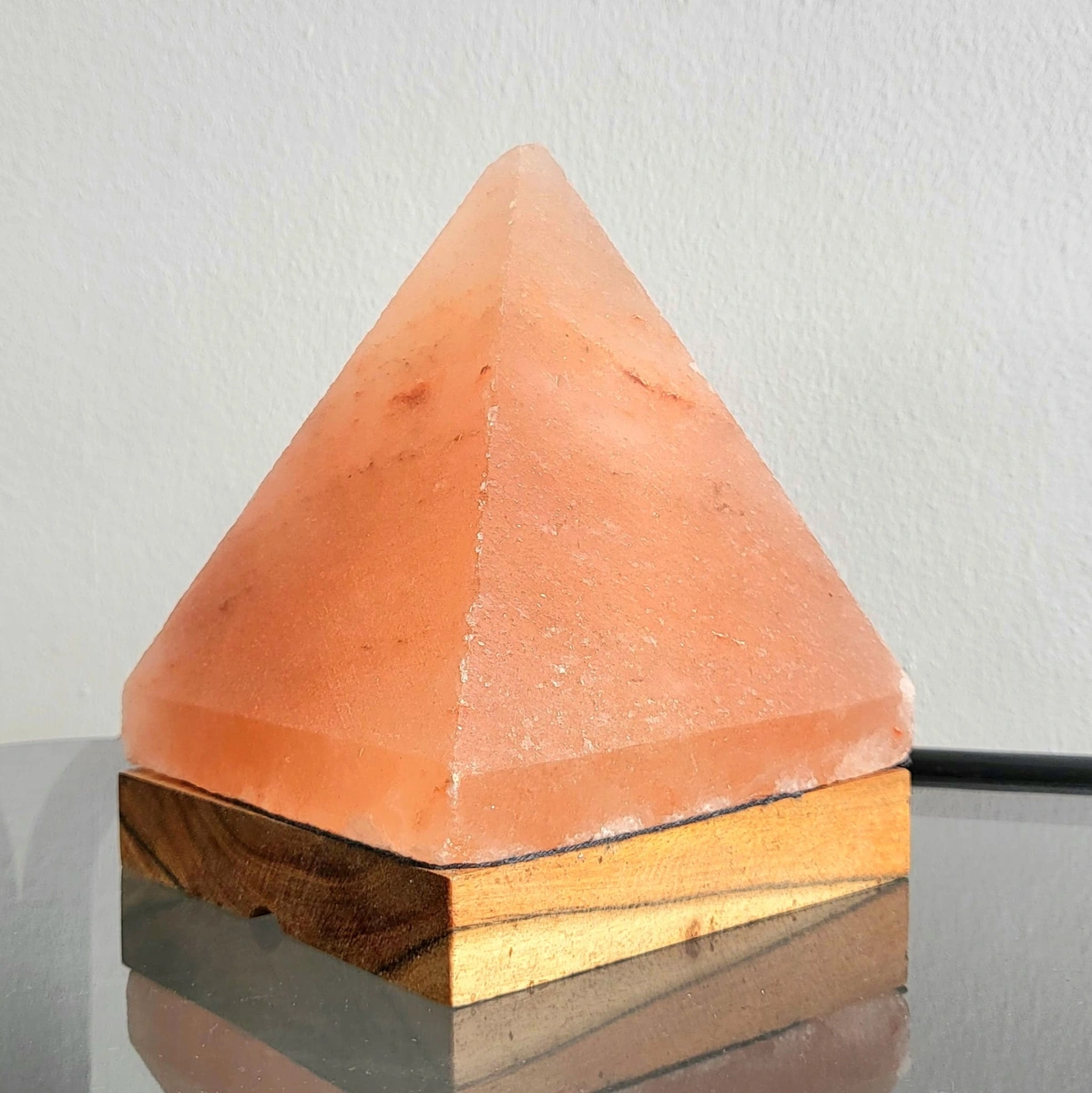 imagen de Lámpara de piedras de sal acacia